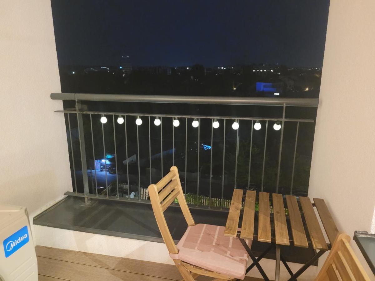 Apartment In Bucharest, Baneasa Green Area Exterior foto